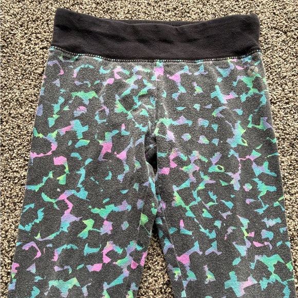 Xersion Girl’s Green/Blue/Black Printed Leggings, Size 5 - Picture 2 of 7